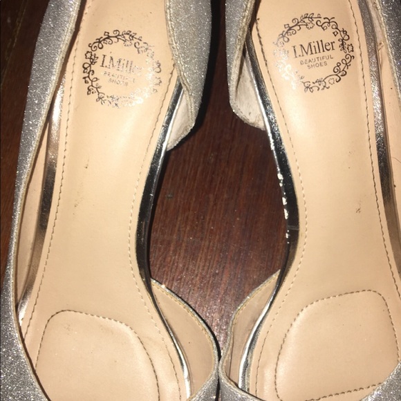 ⭐️ sweetheart/semi formal/prom heels ⭐️ - Picture 2 of 3